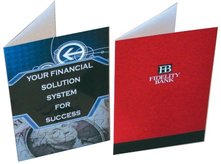 What is the difference between presentation folder and pocket folder?
